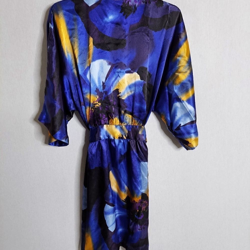 ‎Morgan Taylor Intimates robe - Picture 12 of 12